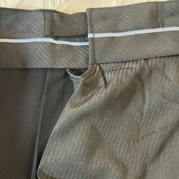 Land's End Traditional Fit Comfort Waist Pleated Front Navy Dress Pants 42 - Picture 7 of 7